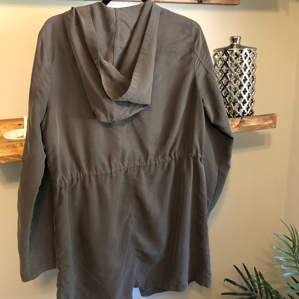 Green jacket - Picture 2 of 2